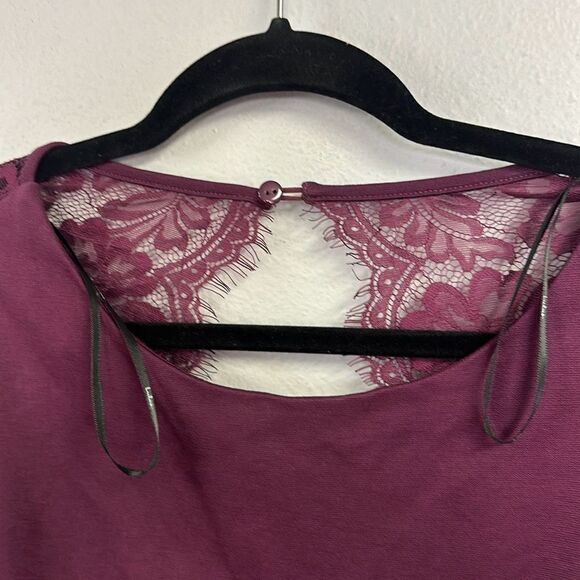 Lulus Women's Felicity Burgundy Backless Lace Mini Skater Dress Small NWT - Picture 3 of 9